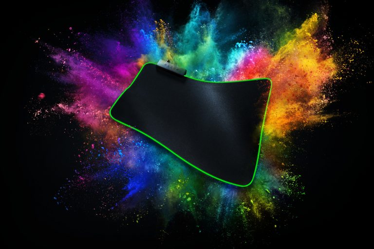 PR : Razer Goliathus Chroma – นวัตกรรมแผ่นรองเมาส์ล่าสุด มีไฟแบบพับม้วนได้